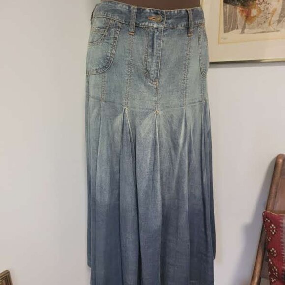 Fabulous Full Denim Skirt From Jeanology Size 12 - Picture 3 of 6